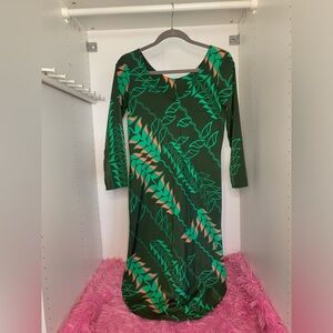 Manuhealii 3/4 sleeve dress